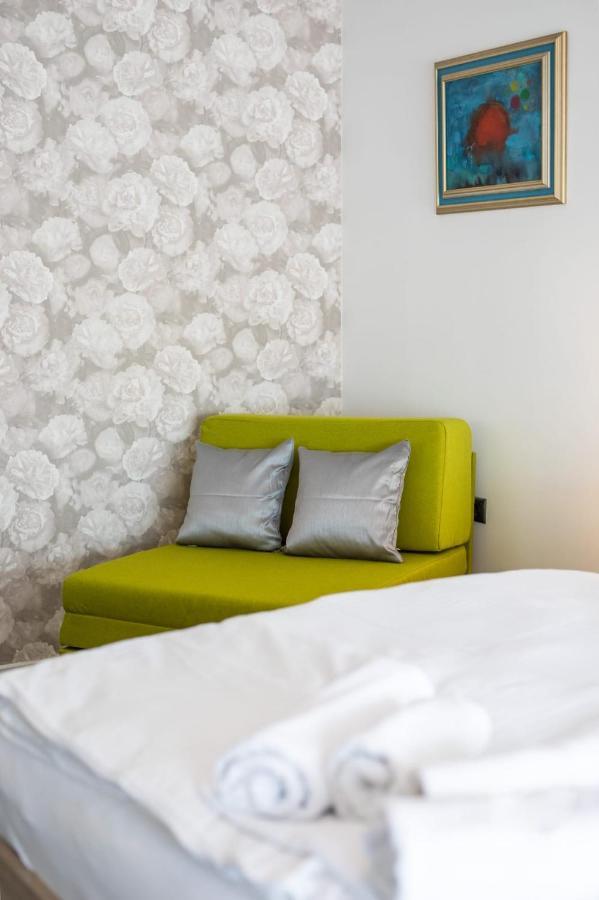 Four Roses Bed and Breakfast Zagreb Eksteriør billede